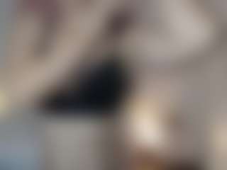 lucia-henao's Live Sex Cam Show