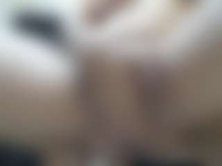 lucia-henao's Live Sex Cam Show