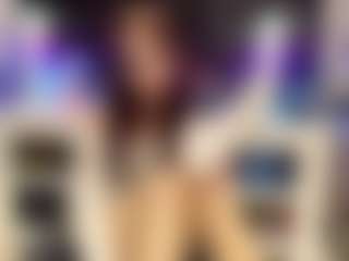 Bella's Live Sex Cam Show