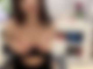 Bella's Live Sex Cam Show