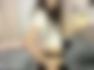 Bella's Live Sex Cam Show