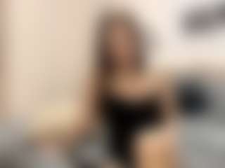 Live cam show with Bella - Belly on Fling VIP Chat