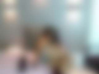Live cam show with Miiassofiia - Nipple Piercings on CamClone