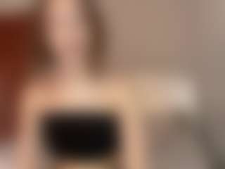 Amelia's Live Sex Cam Show