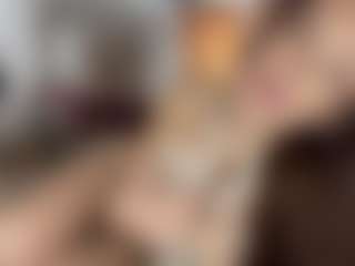 Live cam show with Amelia - Anal Brown Hair on Camsoda