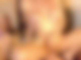 EvelynaGrey's Live Sex Cam Show