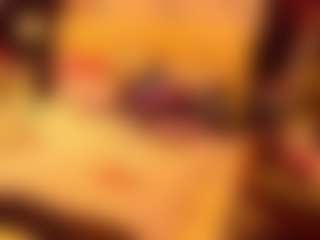 Live cam show with EvelynaGrey - Skinny MILF on Fling VIP Chat