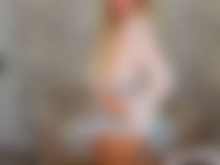 Live cam show with Lady-Alise - Sexy on Gym Cam Girls