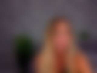 Live cam show with Lady-Alise - Sweet on StripNow