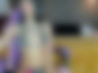 Live cam show with michy-melo - Erotic Dance on CamClone