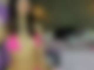 Live cam show with michy-melo - Skinny on madthumbs