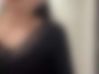 Izabel's Live Sex Cam Show