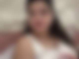 Live cam show with Izabel - Brown Eyes Asian on Camsoda