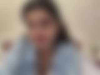 Izabel's Live Sex Cam Show
