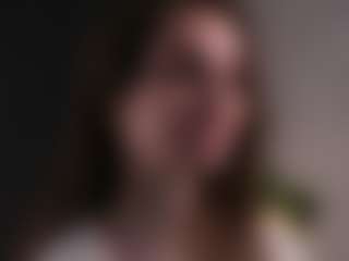 Live cam show with SaranGipson - Small Tits Brown Hair on Gym Cam Girls