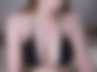 Live cam show with FilomenaDelcine - New Toys on CamwithHer