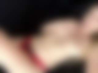 Live cam show with FilomenaDelcine - Genital Piercings on Camsoda