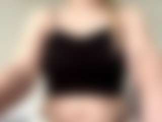 Live cam show with FilomenaDelcine - Blue Eyes on SquirtSoMuch