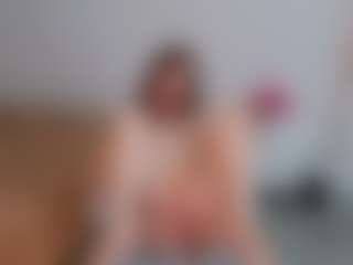 Live cam show with Nicole-Alllen - College on Camsoda