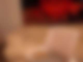 Live cam show with Nicole-Alllen - Striptease on Camsoda Late Night