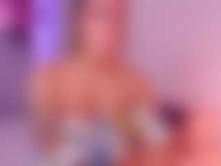 Live cam show with SashaKlein - Nora on Camsoda