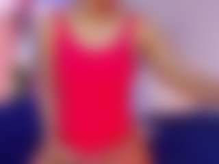 Live-Cam-Show mit SashaKlein - Nipple Piercings auf Camsoda