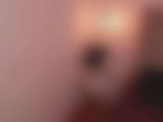 Live cam show with Allia Moon - Submissive on galaxygirlnitro.com