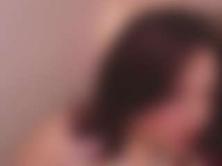 Live cam show with Allia Moon - Flash on Instabang