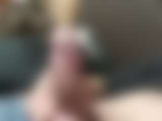 JohnnyDick7251y's Live Sex Cam Show