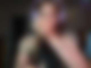 Live cam show with JunkoSham - College on Camsoda