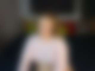 Live cam show with Laminel-Cassia - Nipple Piercings on madthumbs