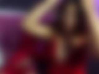 Live cam show with Laramucci - Young Adult on AdultVida.com