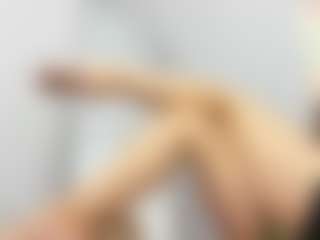 Live cam show with lisaaxfox - Red Hair on Camsoda