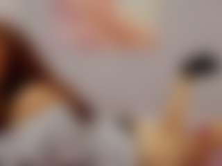 Live cam show with lisaaxfox - Average on Camsoda