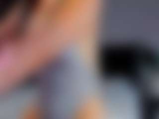 Mia's Live Sex Cam Show