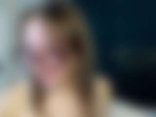 Live cam show with Mia - Upskirt on SinfulBabes