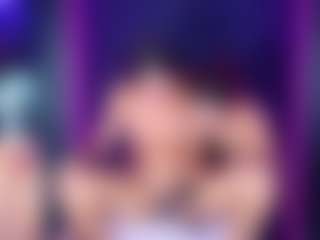 MissMiabdsm's Live Sex Cam Show