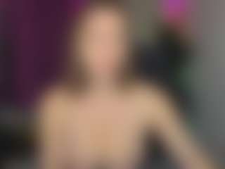 Live cam show with Nancy-Curter - Skinny MILF on Camsoda