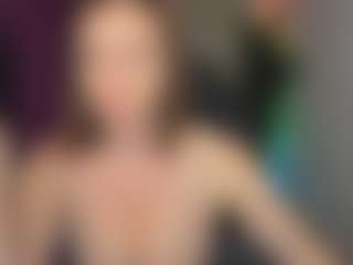 Live cam show with Nancy-Curter - College on Camsoda