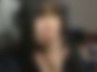 Live cam show with Lola - Body Massage on Camsoda