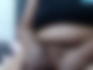EbonyBoobsMilk MILF webcam performer live streaming