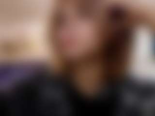 Live cam show with LakitaStowbridge - Granny on makecum.org