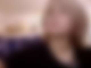 Live cam show with LakitaStowbridge - Granny on Camsoda