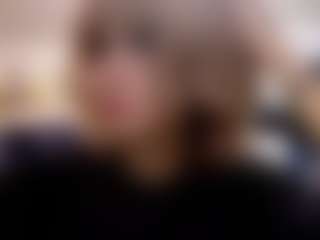 Live cam show with LakitaStowbridge - Blonde Hair on Camsoda