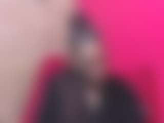 Live cam show with silkyeboni - Camel Toe on Strip Flash - Live Sex Shows