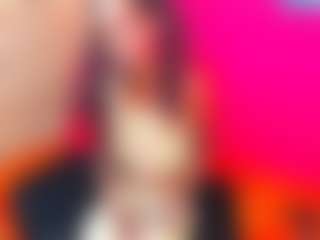 Live cam show with silkyeboni - Brown Eyes Red Hair on Camsoda