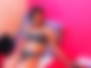 Show de cam en vivo con silkyeboni - Camel Toe en Camsoda
