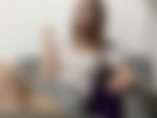Live cam show with KarriRuffcorn - Shower on madthumbs