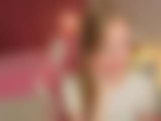 Live cam show with Miumii - Petite on xheatlive.com