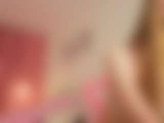 Live cam show with Miumii - Hairy Pussy on Uber Horny